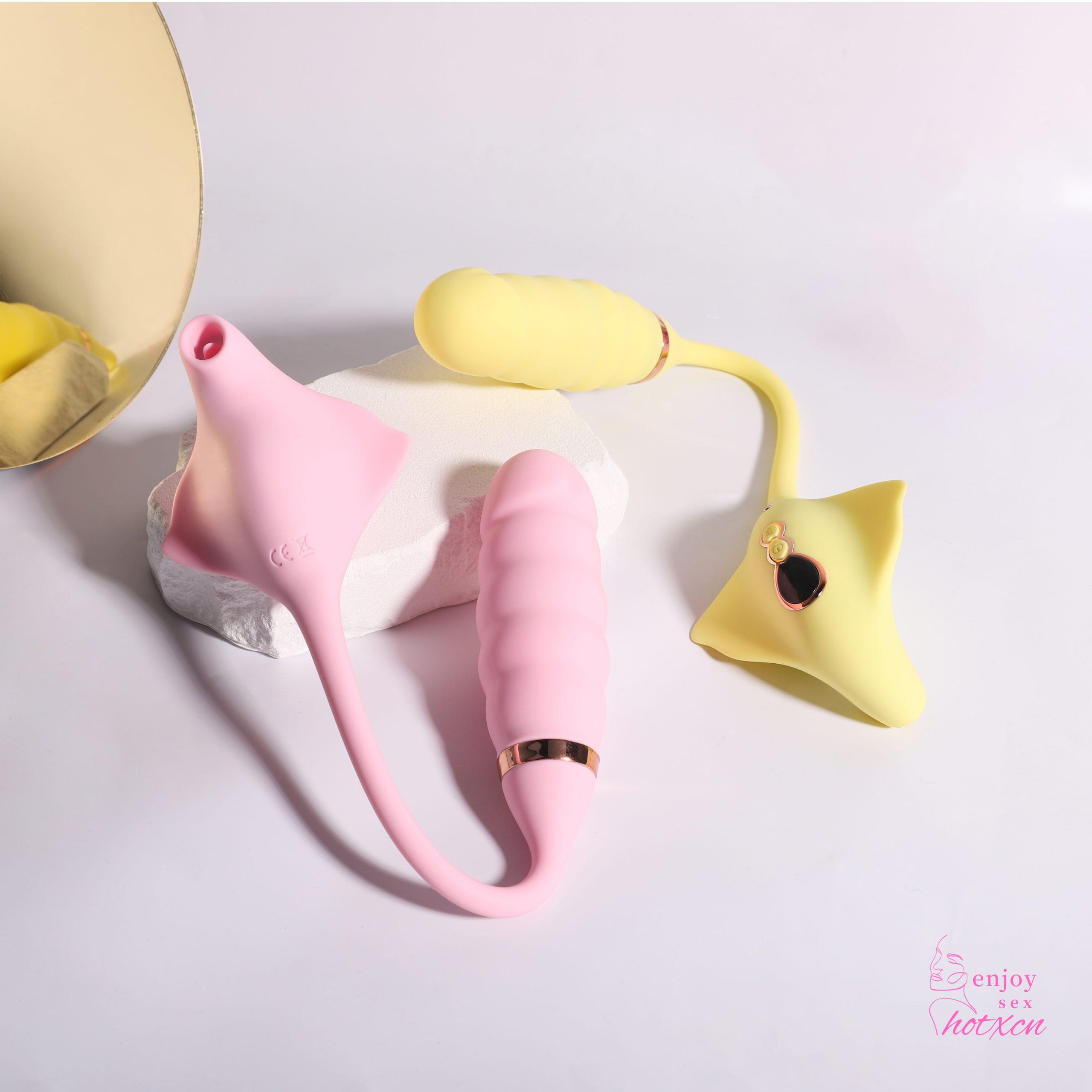 Womens pleasure toys Female Masturbation sucking and vibrate